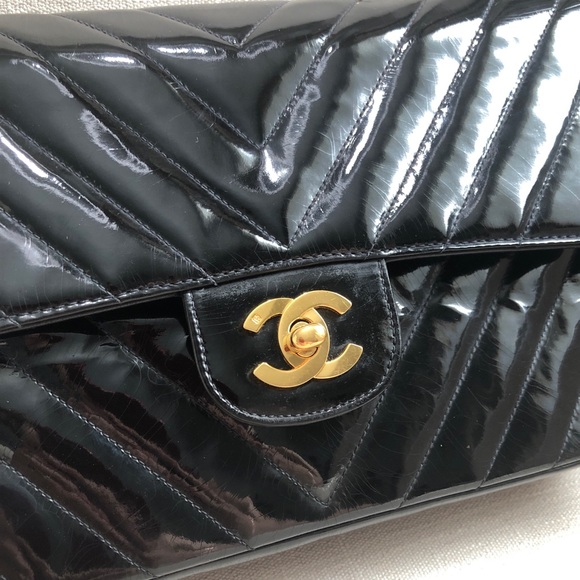 SOLD!!! Vintage Chanel Double Flap in Medium. - Picture 5 of 11